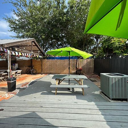 Wynwood Beds Hostel Miami Bagian luar foto