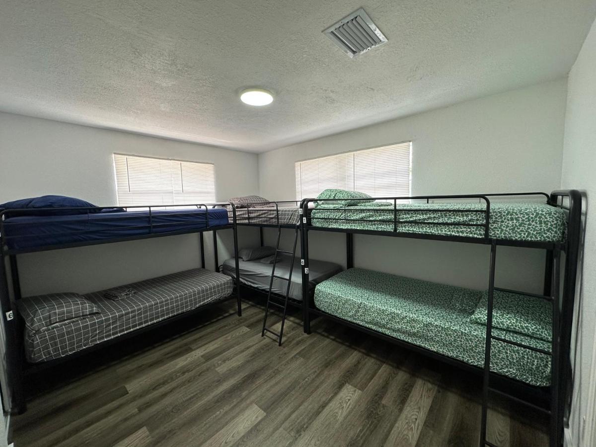 Wynwood Beds Hostel Miami Bagian luar foto