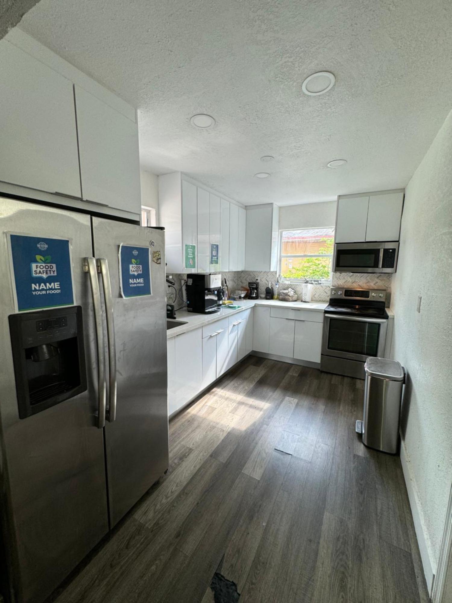 Wynwood Beds Hostel Miami Bagian luar foto